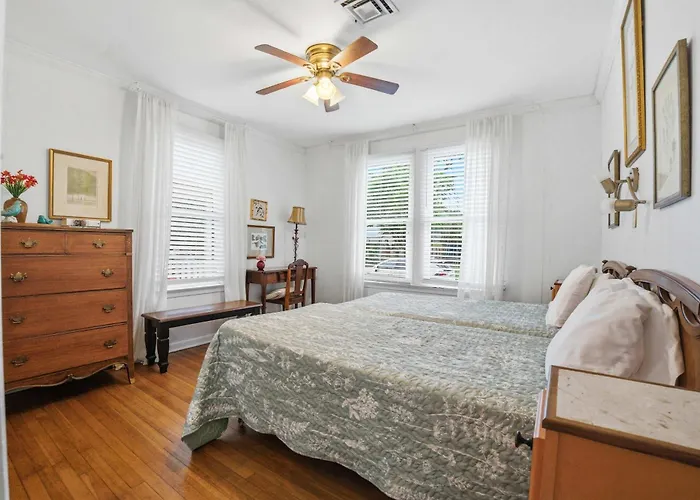 Spacious 2br Perfect For Work Crews Or Families