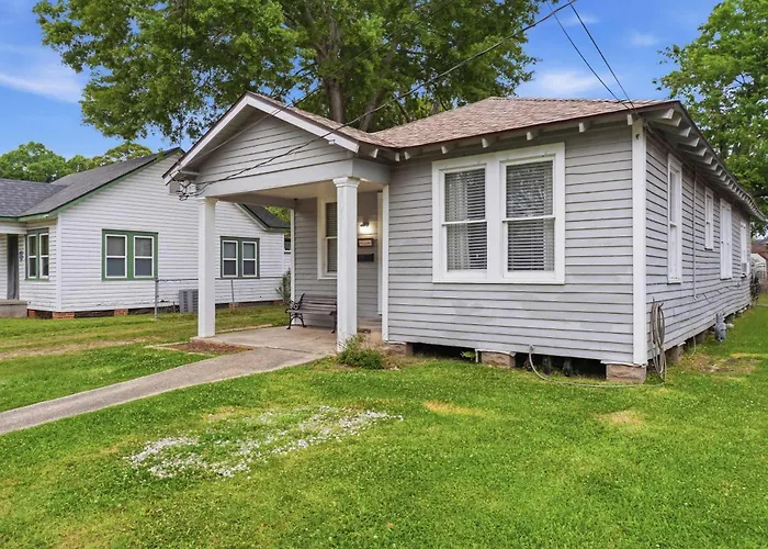 Spacious 2br Perfect For Work Crews Or Families Appartement *